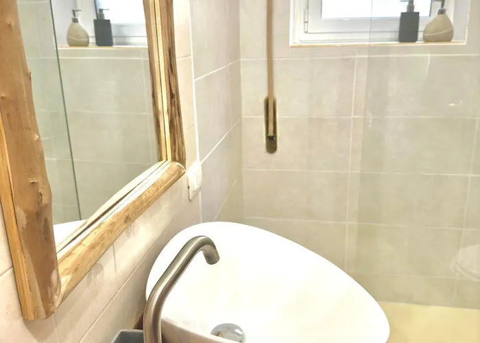 Metro A Family - 2 Camere, Cucina E Salotto Apartamento Roma